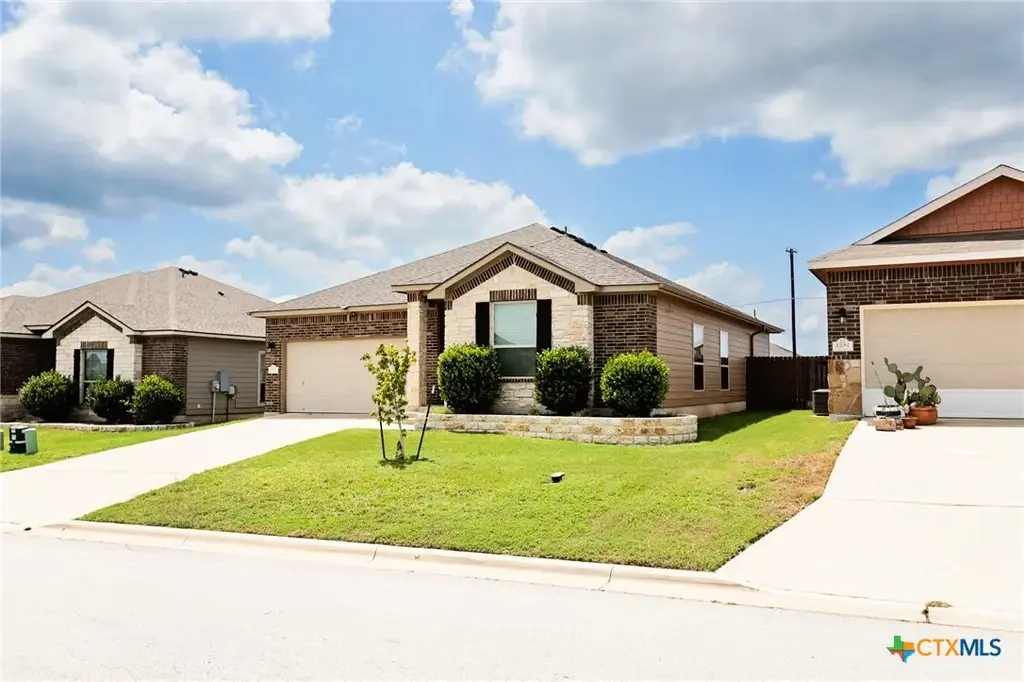 1228 Spring Terrace Loop, Temple