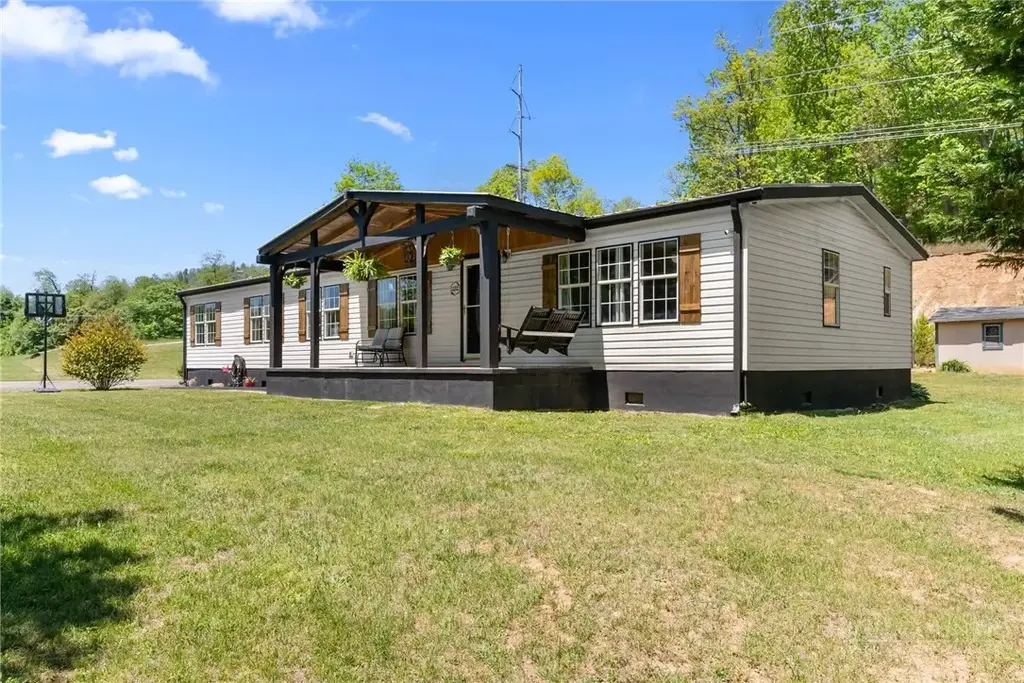 152 Pioneer Ridge, Sparta