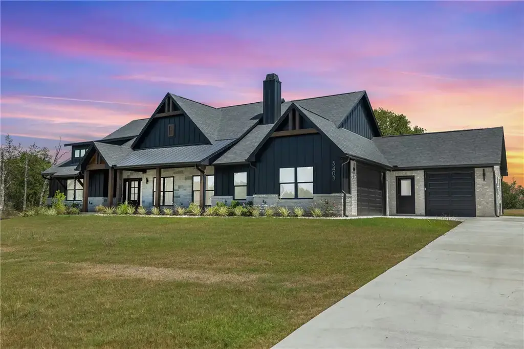 5403 Woodland Park Drive, College Station
