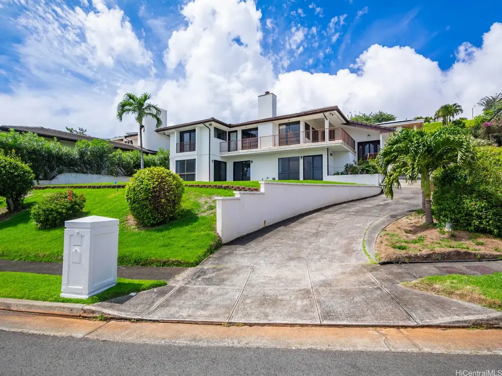 830 Ikena Circle, Honolulu