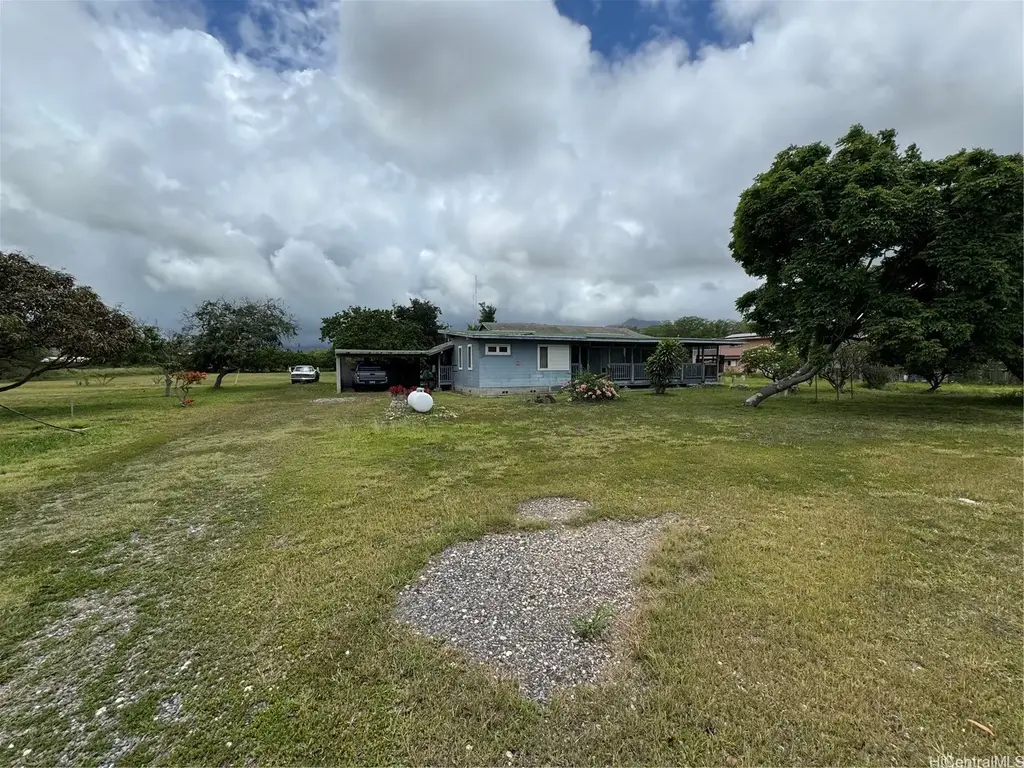 87-250 Kulaaupuni Street, Waianae
