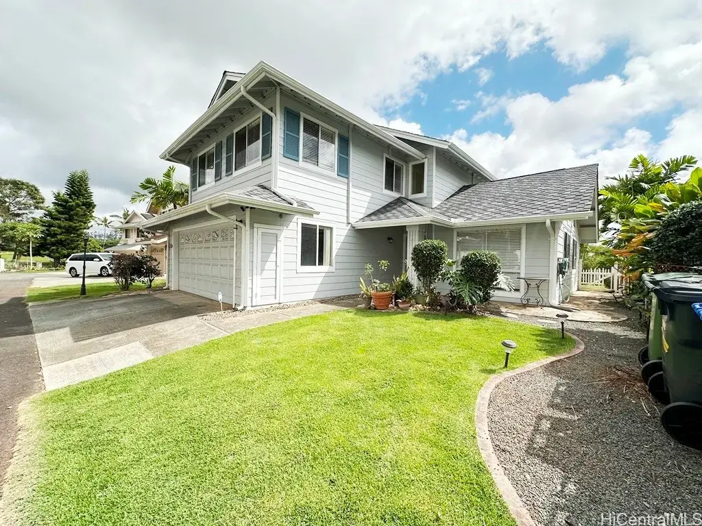94-711 Lumiaina Street, Waipahu