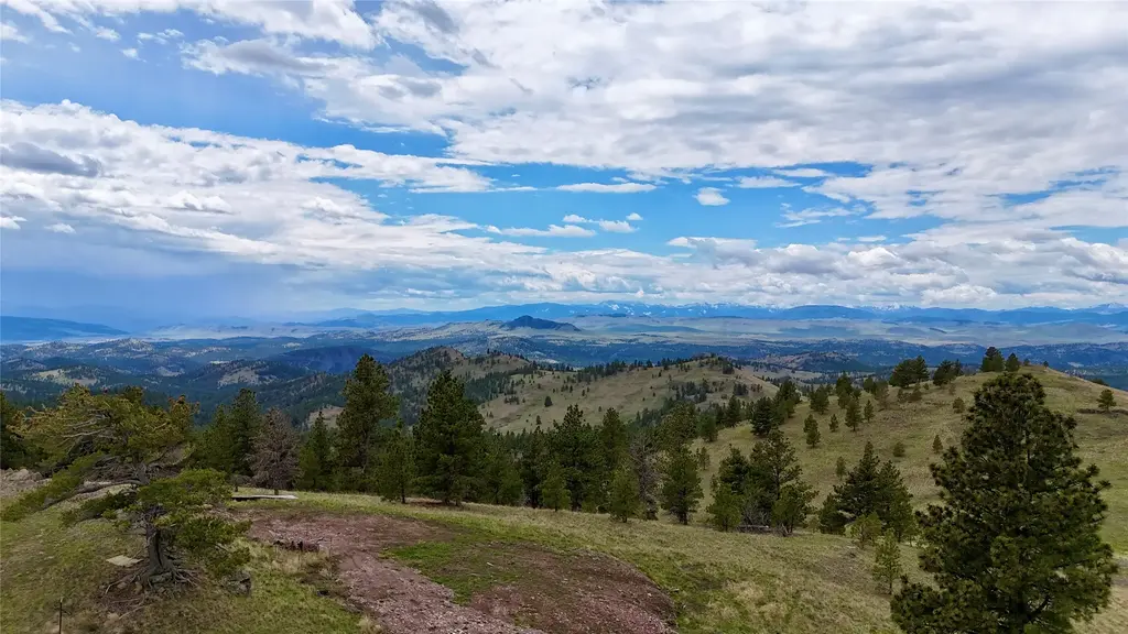 206 Upper Sawmill Loop, Cascade