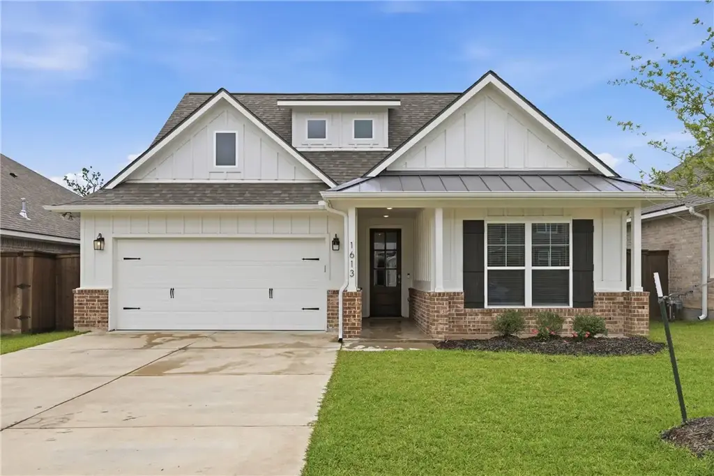 1613 Briscoe Manor Court, College Station