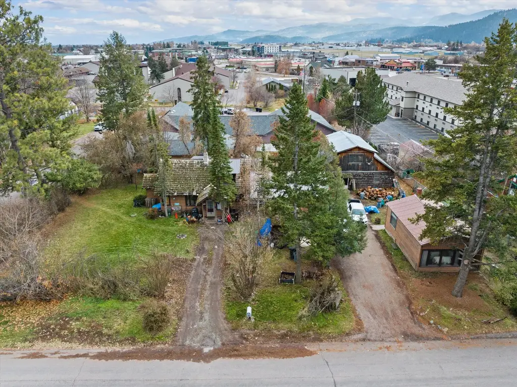 1312 2nd Avenue E, Kalispell