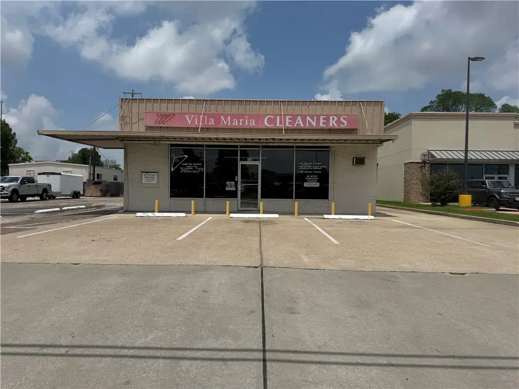 708 & 710 E Villa Maria Road, Bryan