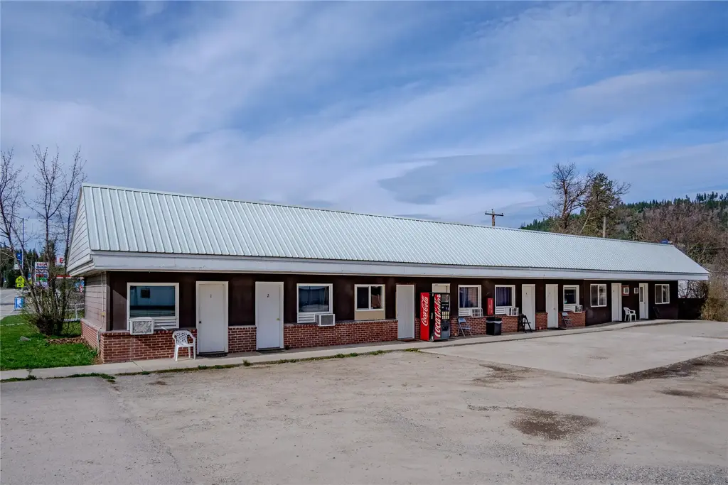 213 E Missoula Avenue, Troy