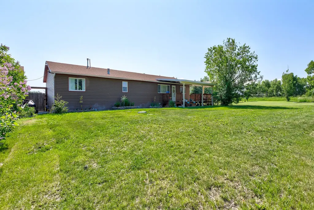 4583 Victoria Drive, Helena