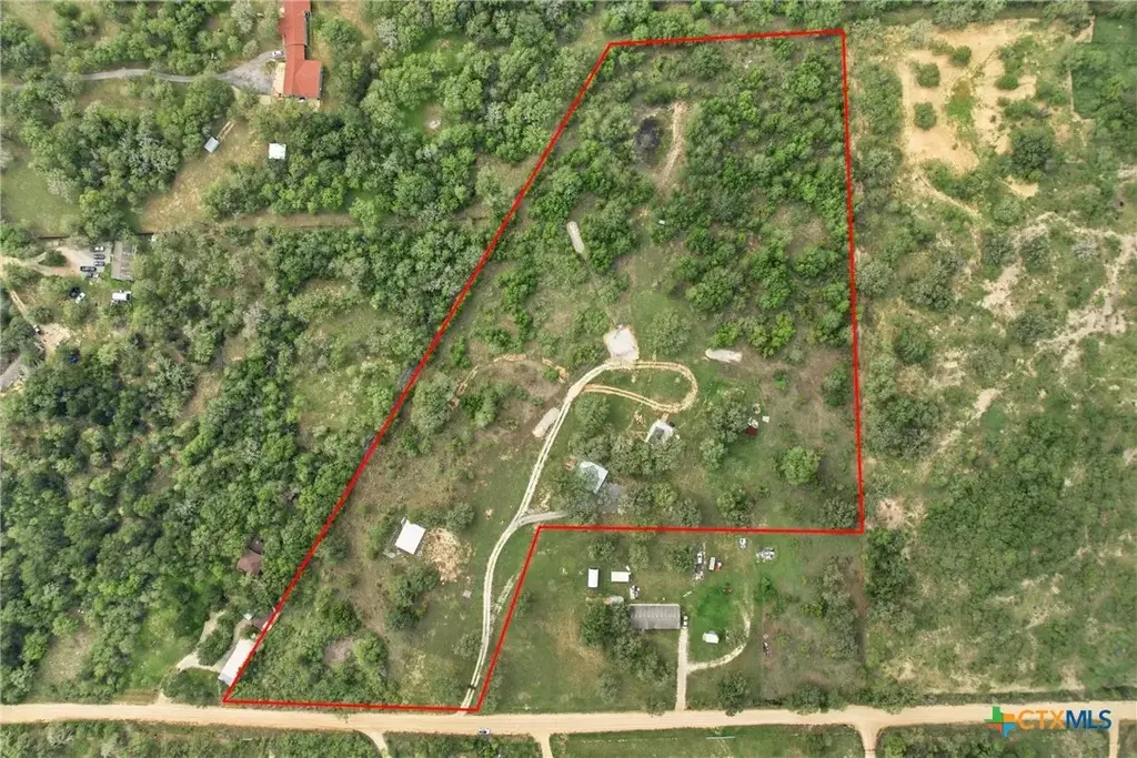 266 Catfish Lane, Lockhart