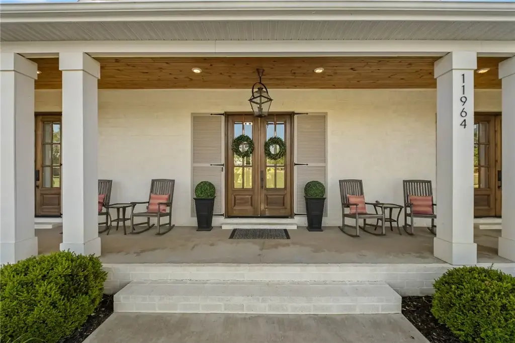 11964 Long Acres Drive, Bentonville