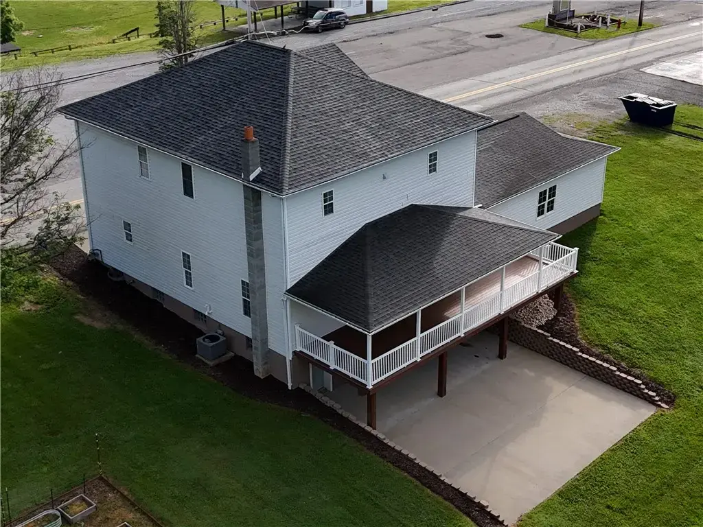 1142 Labelle Road, Luzerne