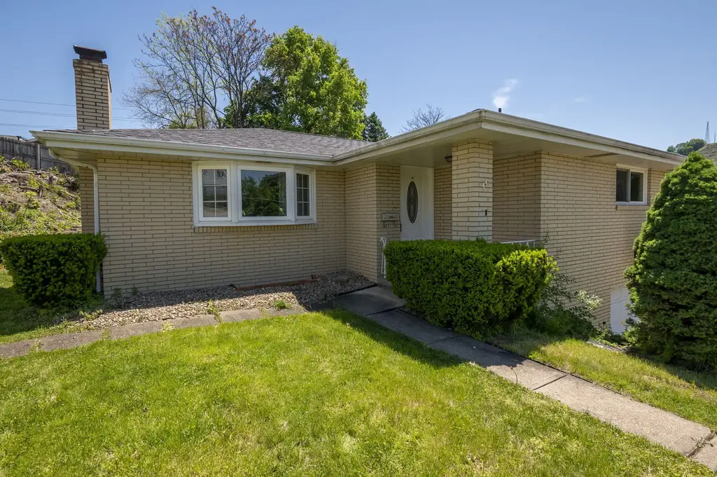 112 Murrayhill Avenue, Cheswick