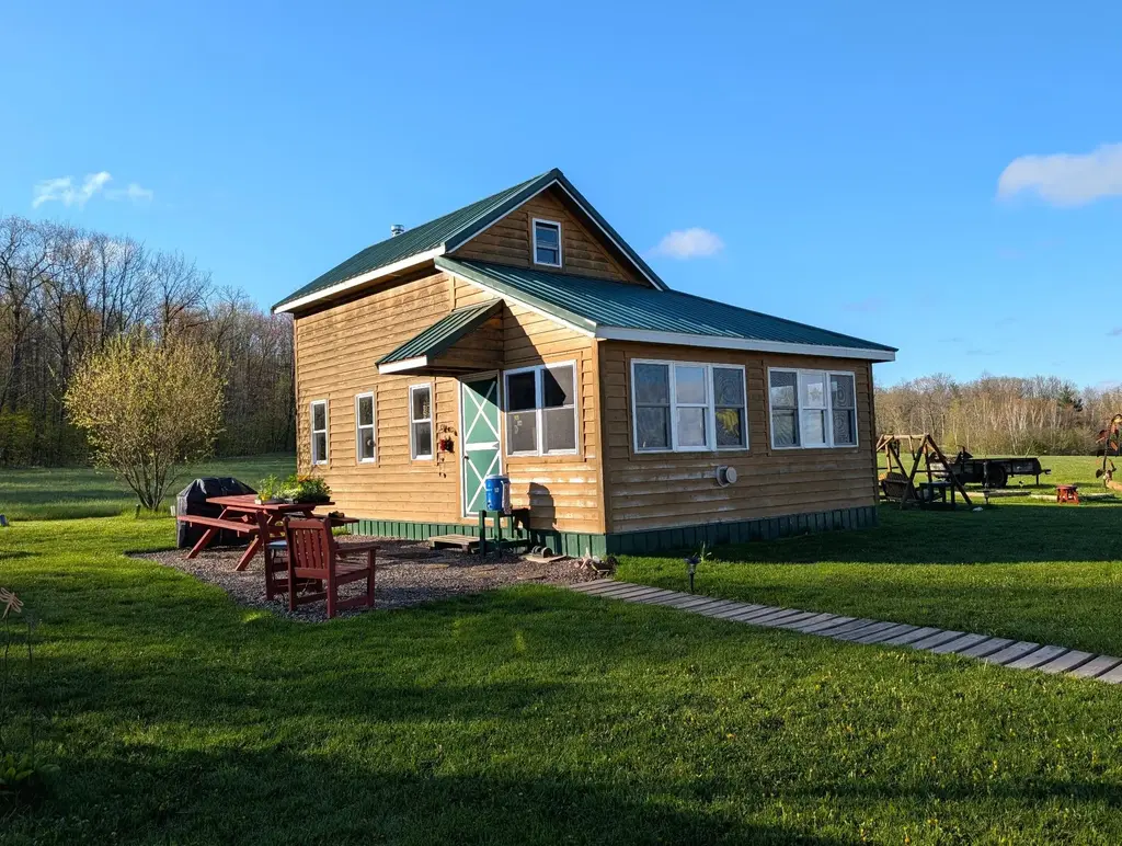 N7898 Fedyn Rd, Ladysmith
