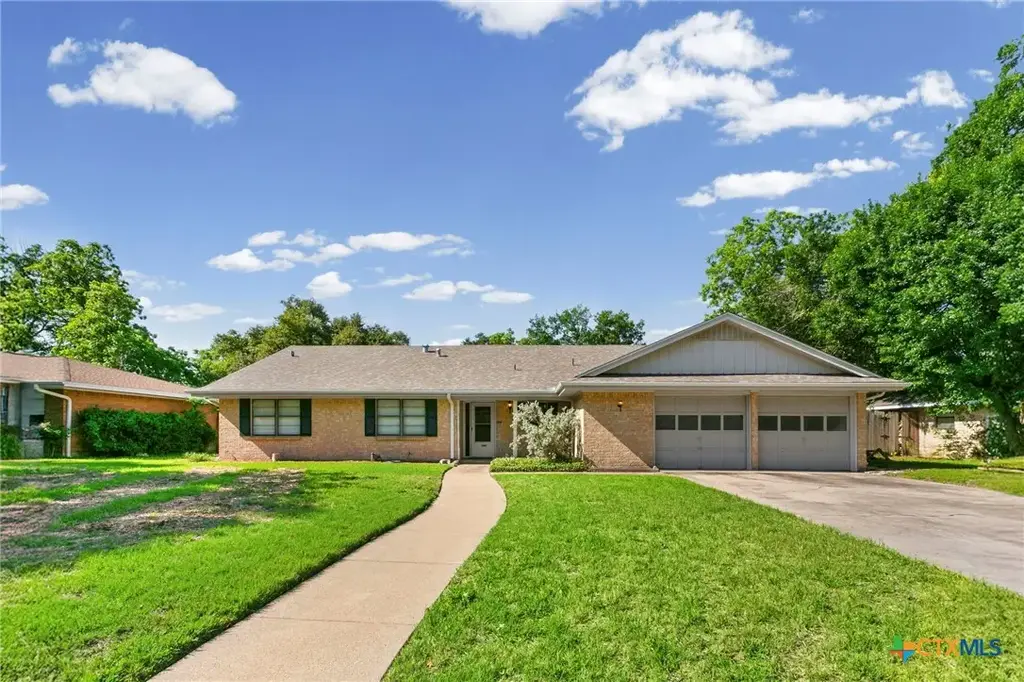 3401 Buffalo Trail, Temple