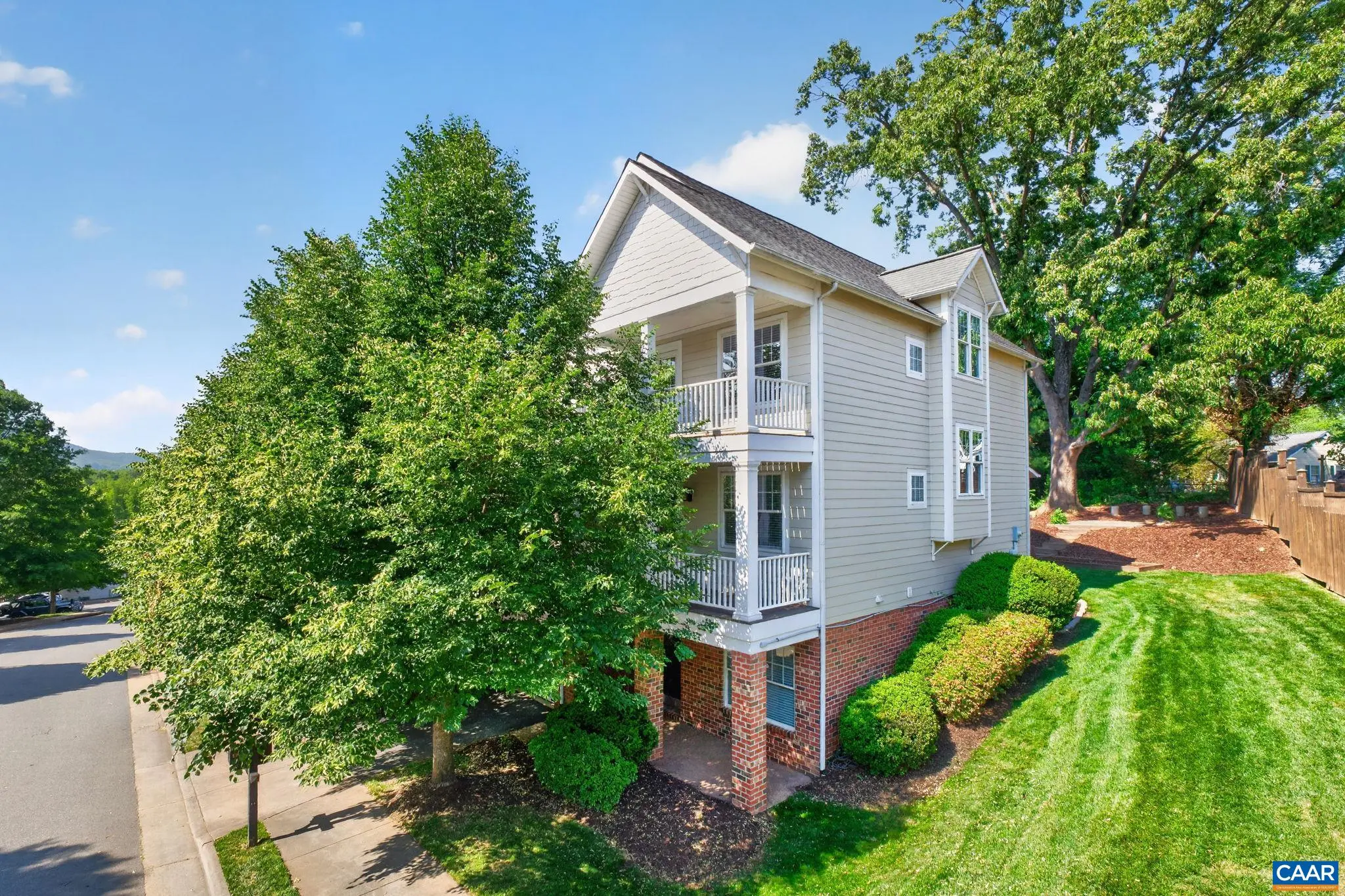 217 Brookwood Dr, Charlottesville