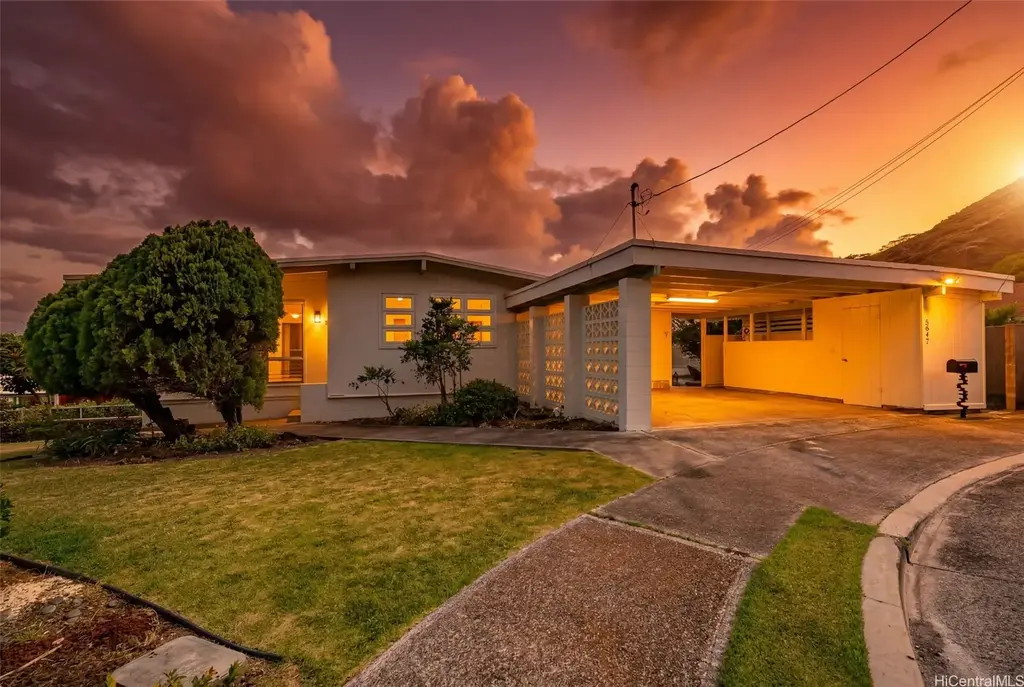 5647 Anolike Place, Honolulu