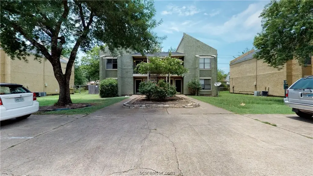 303 Manuel Drive C, College Station