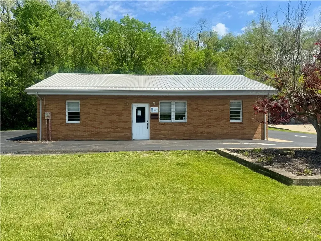 770 Locust Avenue, South Strabane