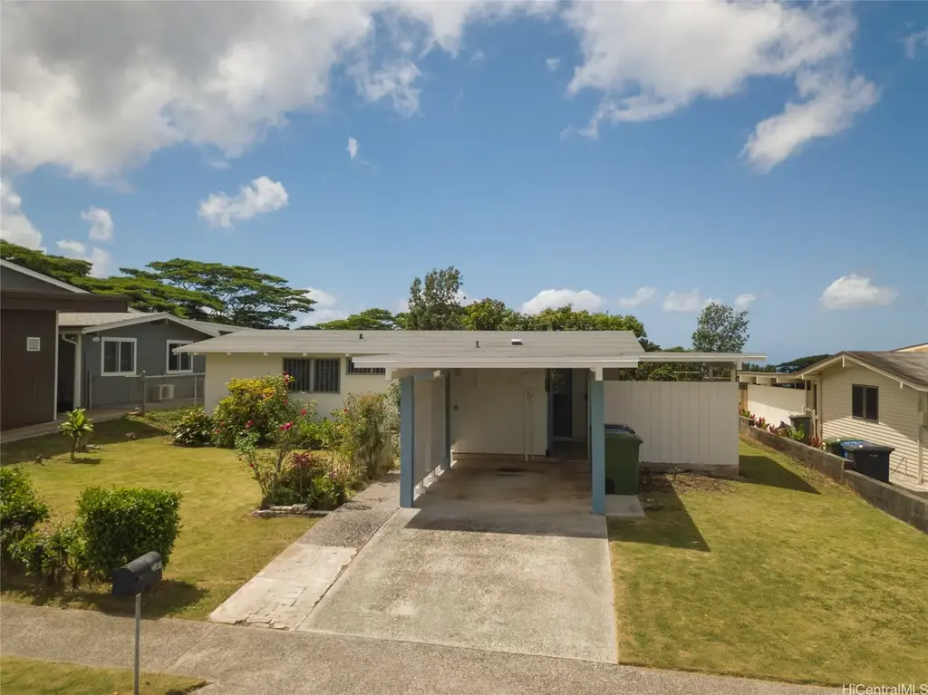 2347 Komo Mai Drive, Pearl City
