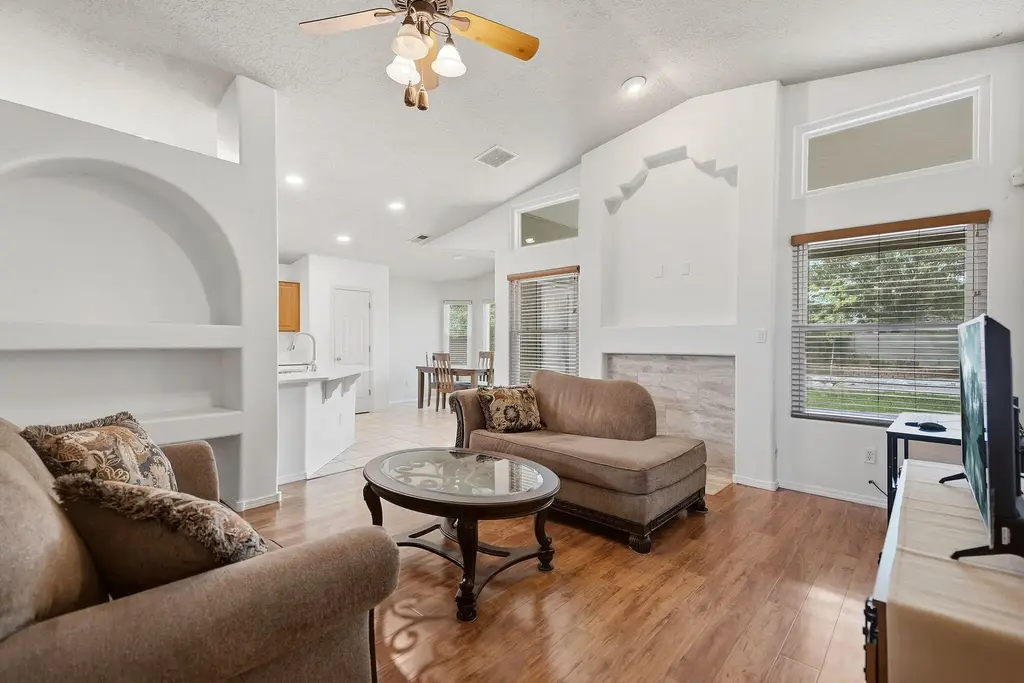 9423 E Travilla Drive Nw, Albuquerque