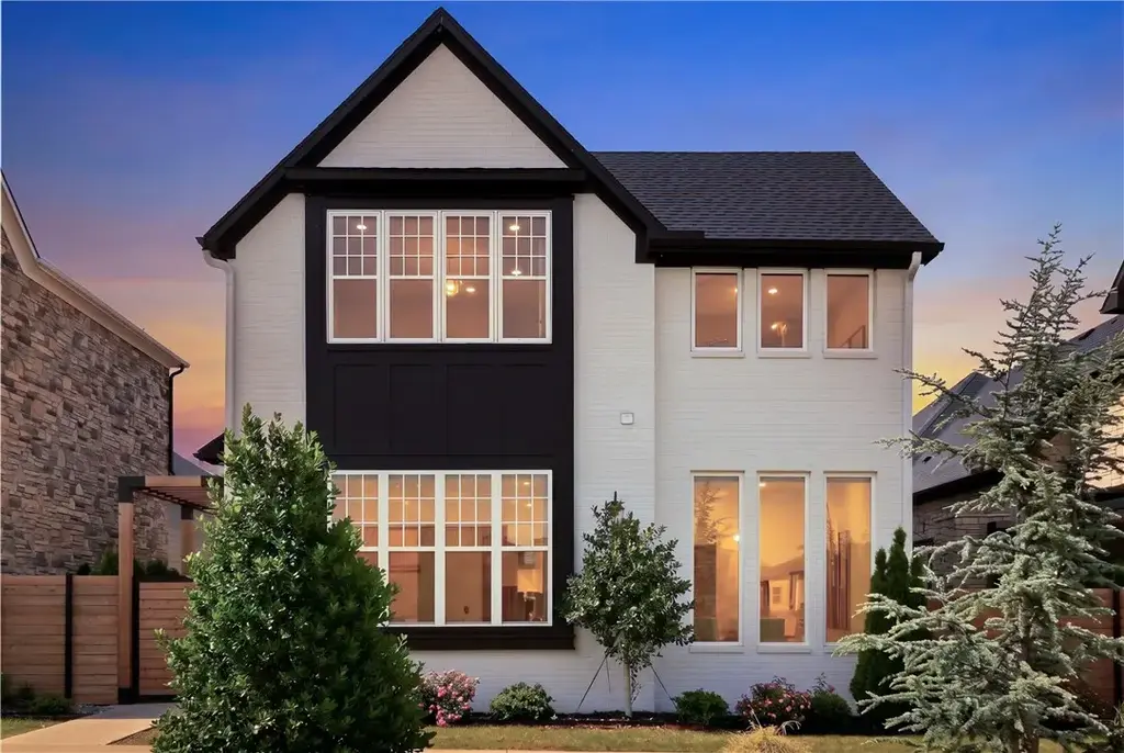 3501 Sw Awakening Avenue, Bentonville