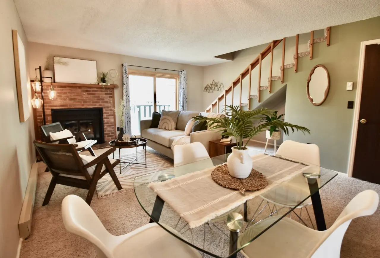 258 Cove Boulevard 9, Dillon