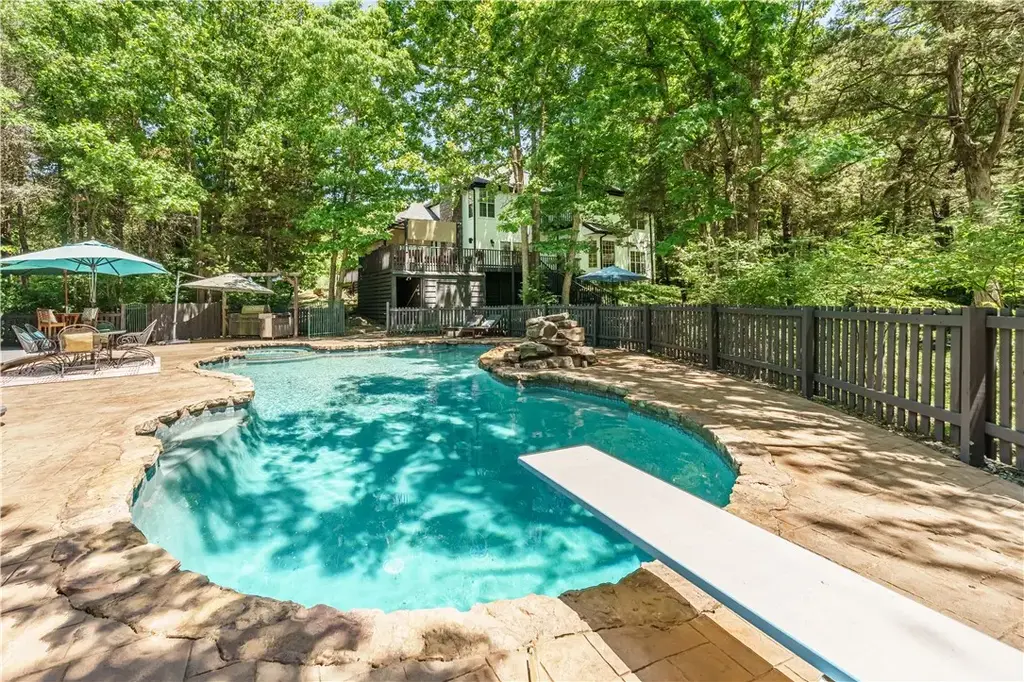 5723 E Estate View Road, Fayetteville