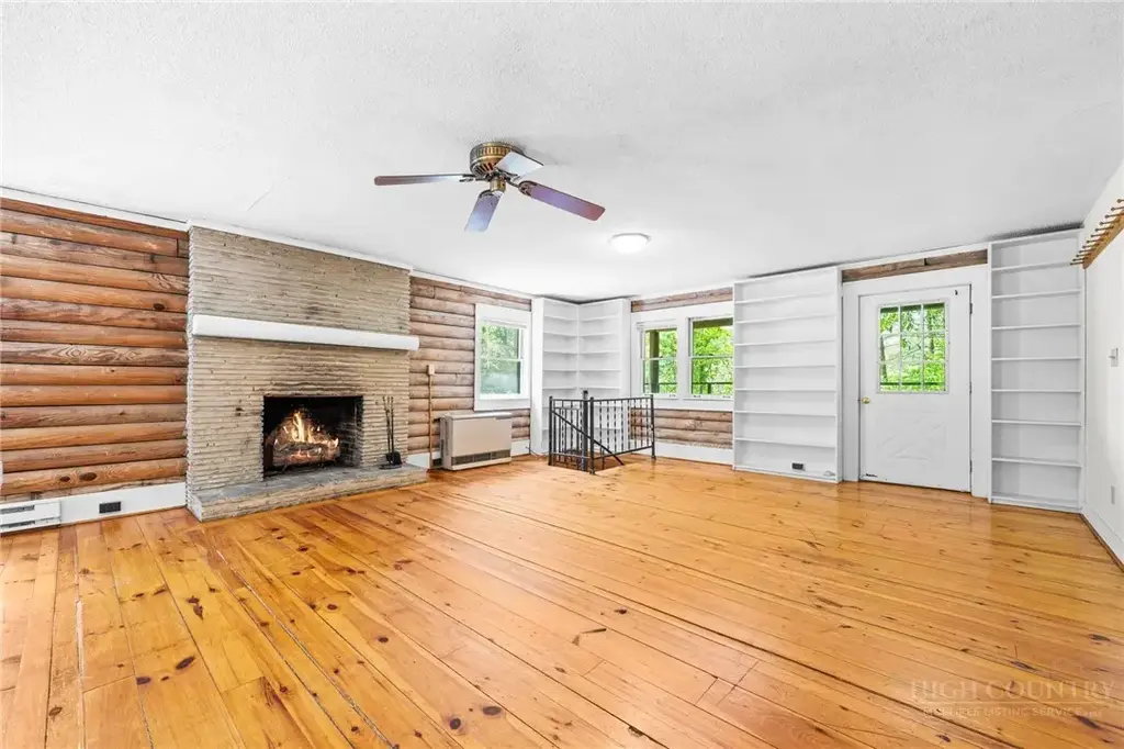 233 Alpine Acres Road, Vilas