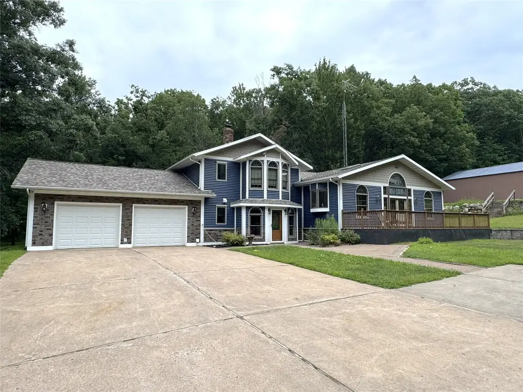 N5502 Oakwood Drive, Spooner