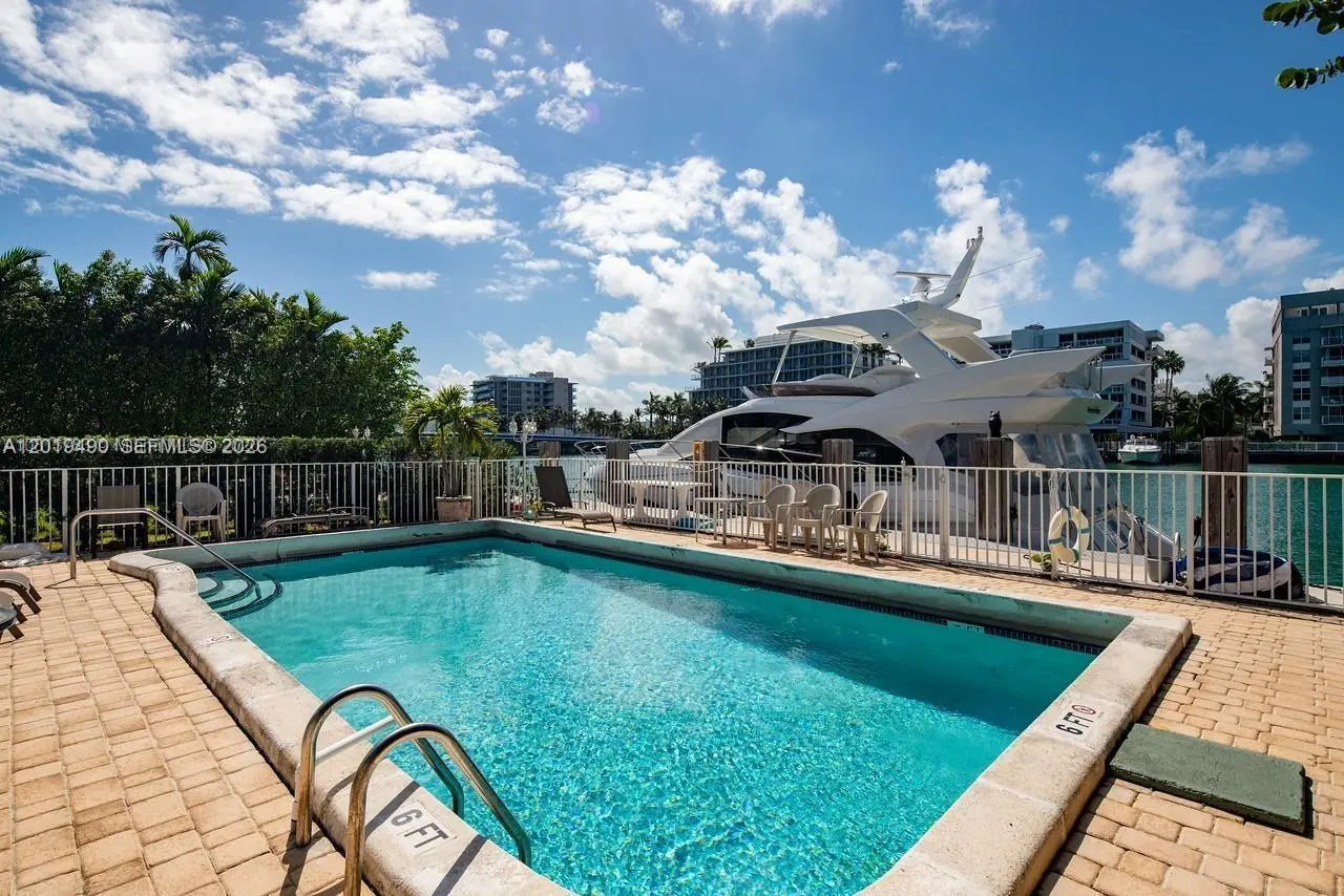 3 of 8 - 34 Bal Bay Drive, Bal Harbour, FL