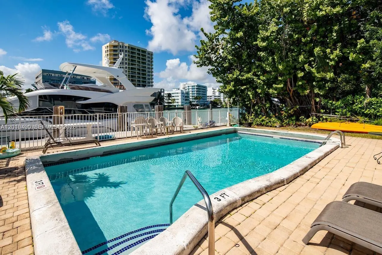 4 of 8 - 34 Bal Bay Drive, Bal Harbour, FL