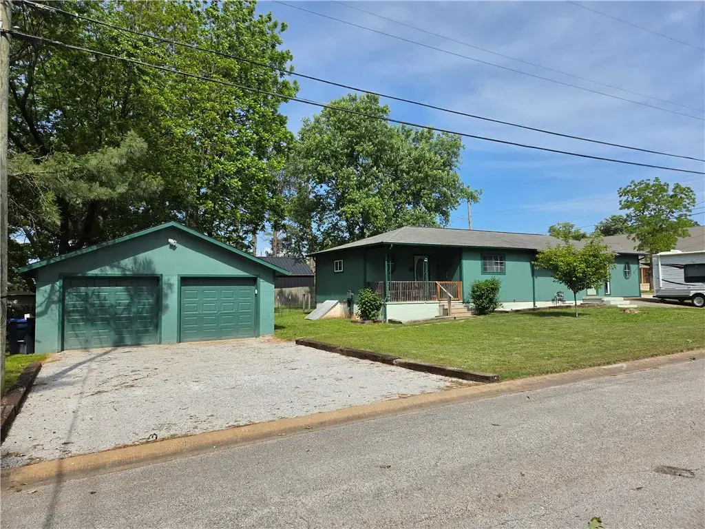 224 N Adams Street, Harrison