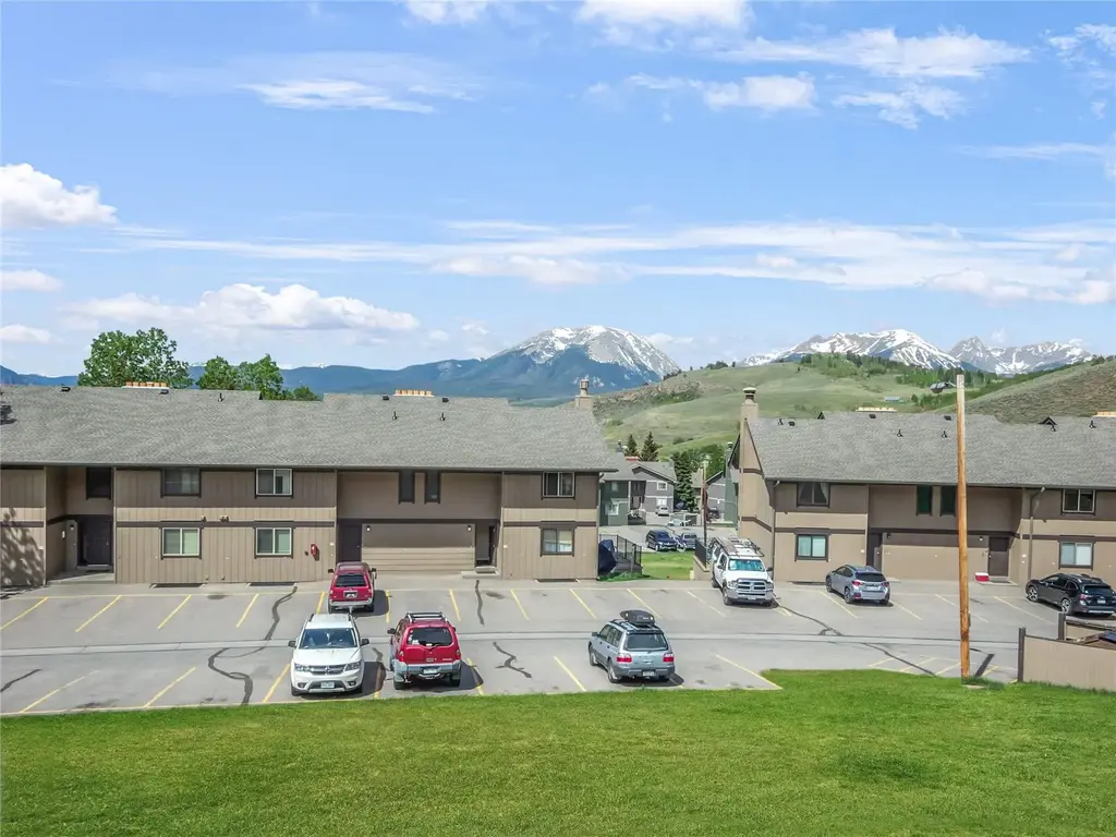 1283 Straight Creek Drive 205, Dillon