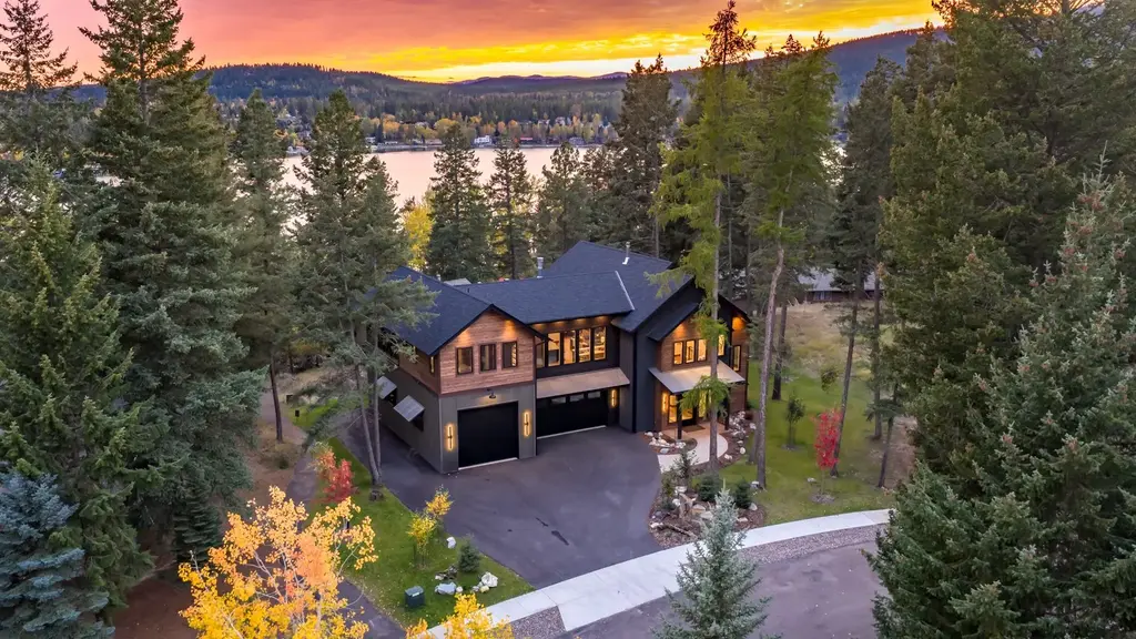 17 Marina Crest Lane, Whitefish