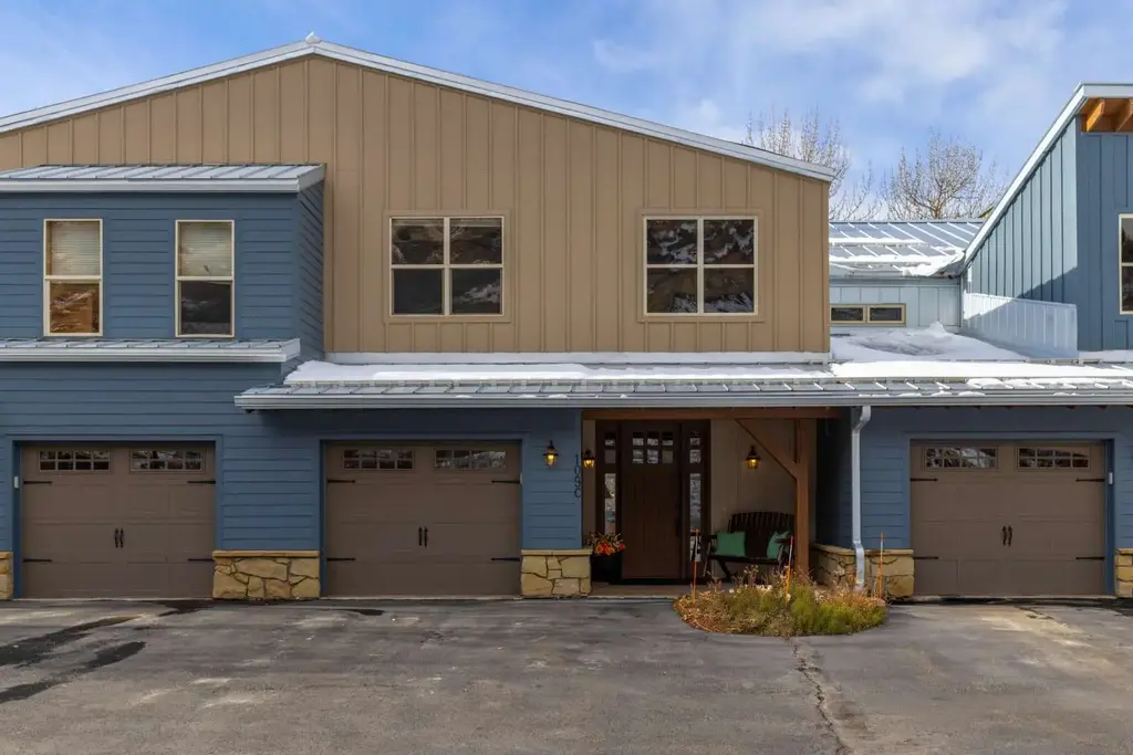109 Kainu Avenue C, Red Lodge