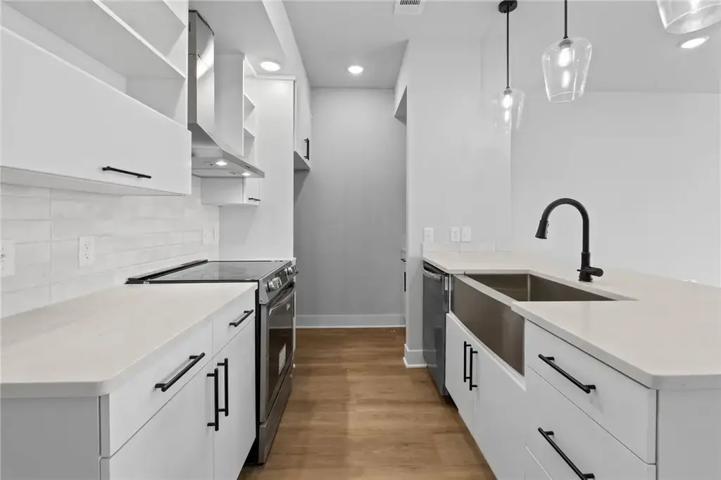 3329 Se Mp Parkway 203, Bentonville