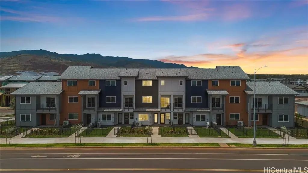 91-1170 Hoonaauao Street # 1306, Kapolei