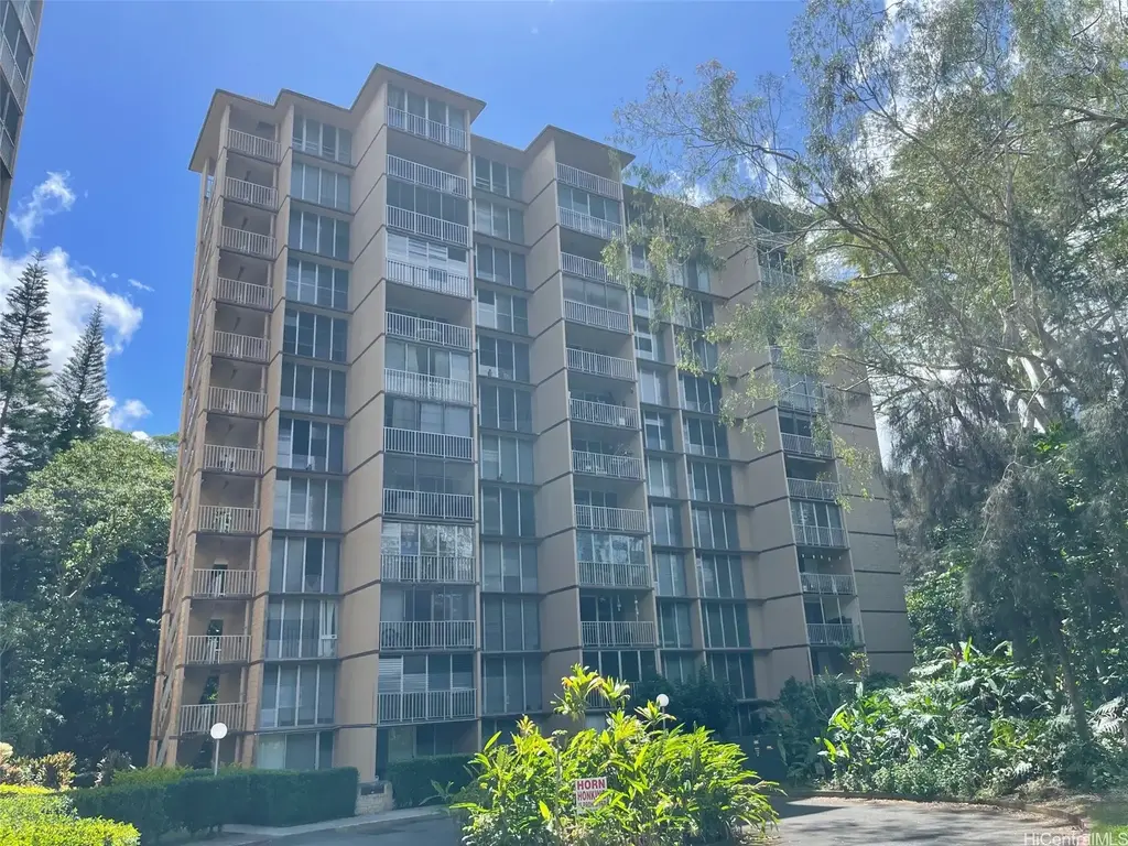 95-269 Waikalani Drive # C906, Mililani