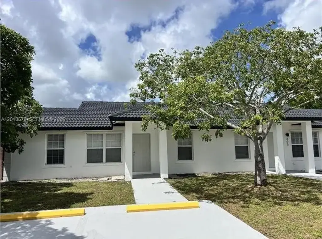 201-205 Nw 30th Ave, Pompano Beach