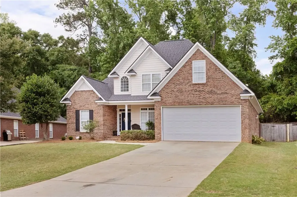 611 Shadowwood Dr, Smiths Station