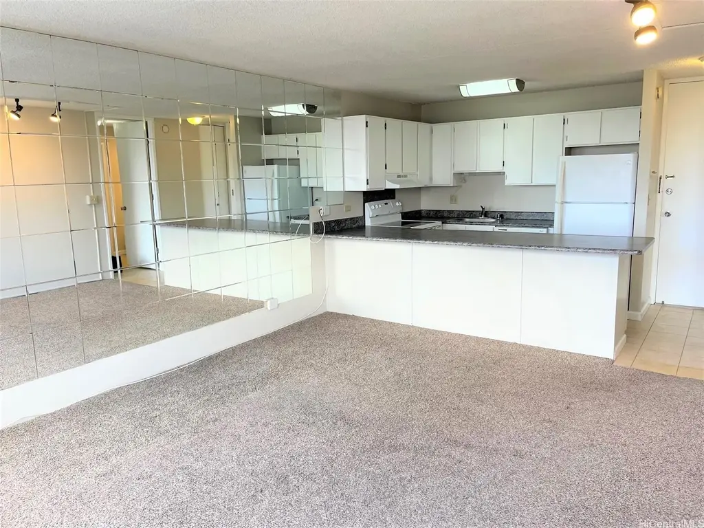 411 Hobron Lane # 1012, Honolulu