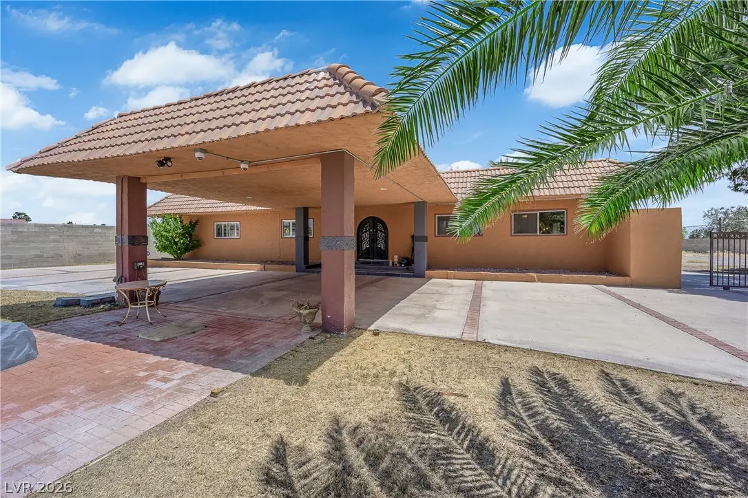 Photo of Listing #2783396