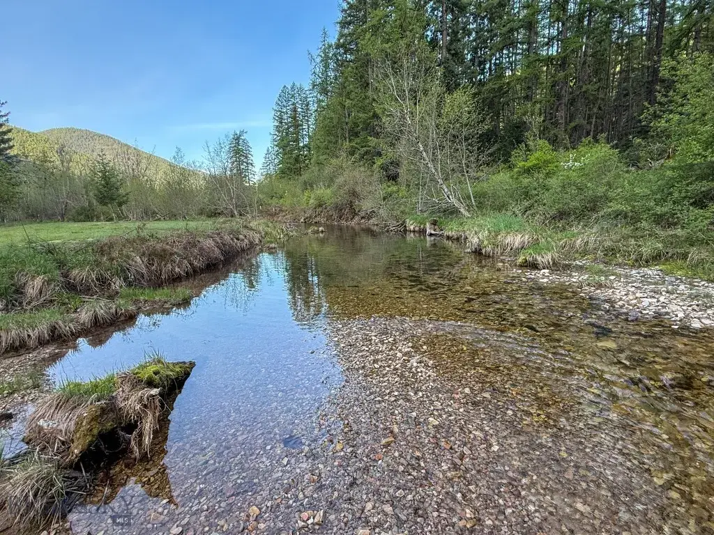168 Hope Valley Road, Trout Creek