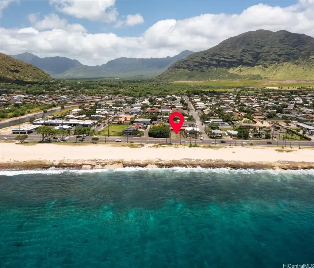 87-1836 Farrington Highway, Waianae