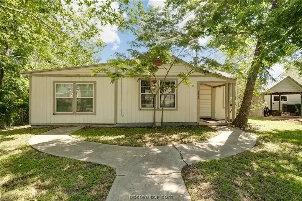 1204 E 28th Street, Bryan