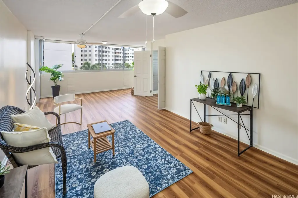 1624 Kanunu Street # 304, Honolulu