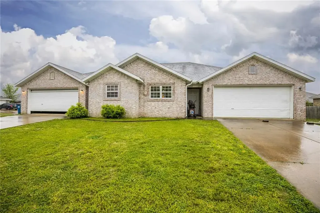 4103 Sw Chapelstone Avenue 1, Bentonville