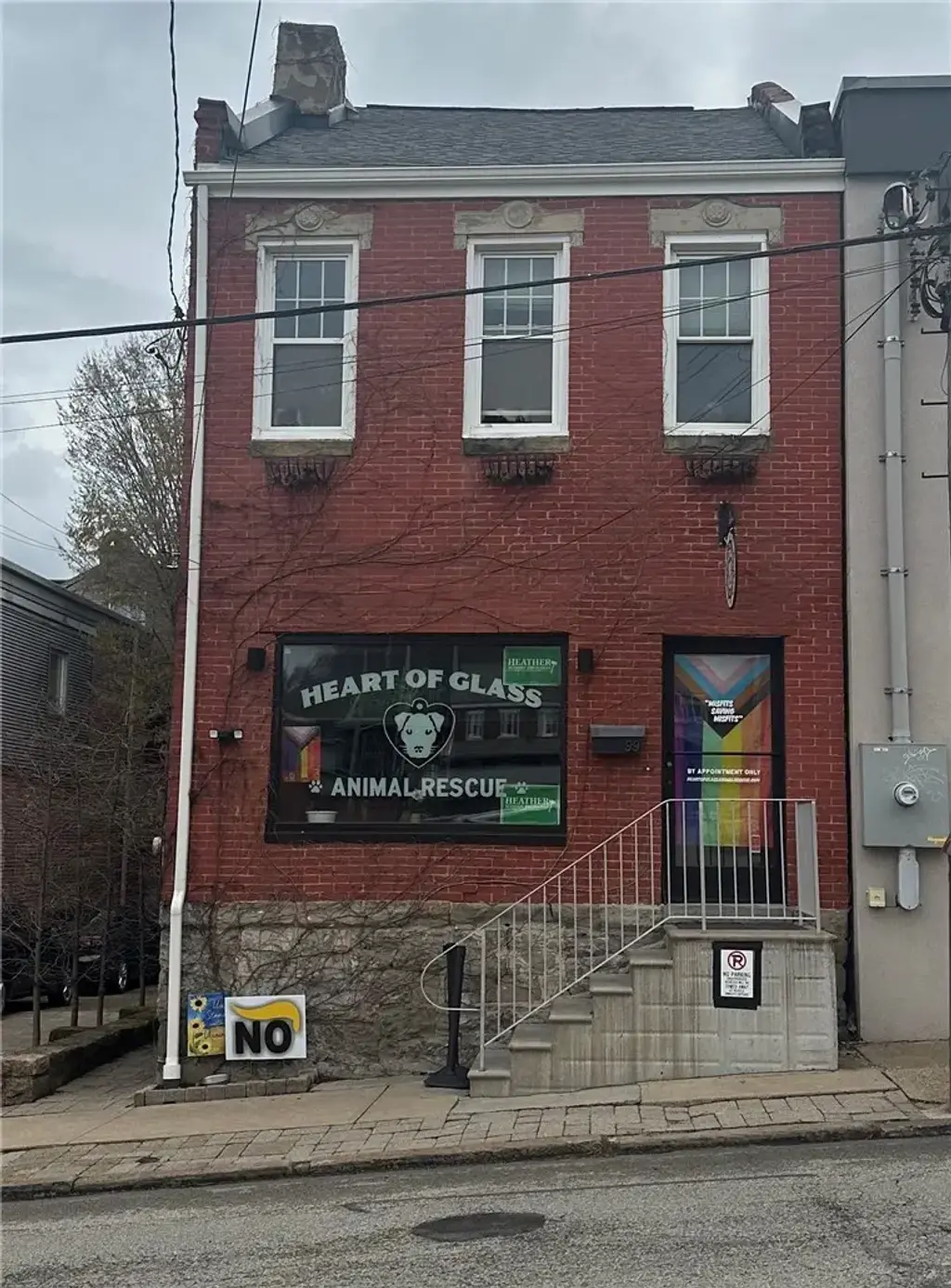 99 10th Street , South Side