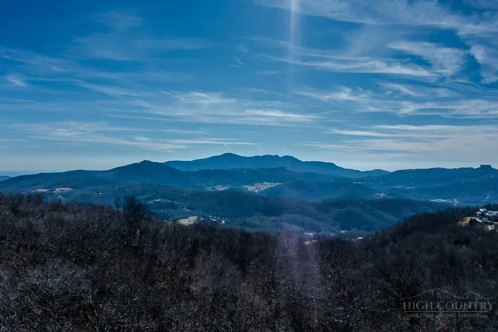 2 Acre Spur Lane, Beech Mountain