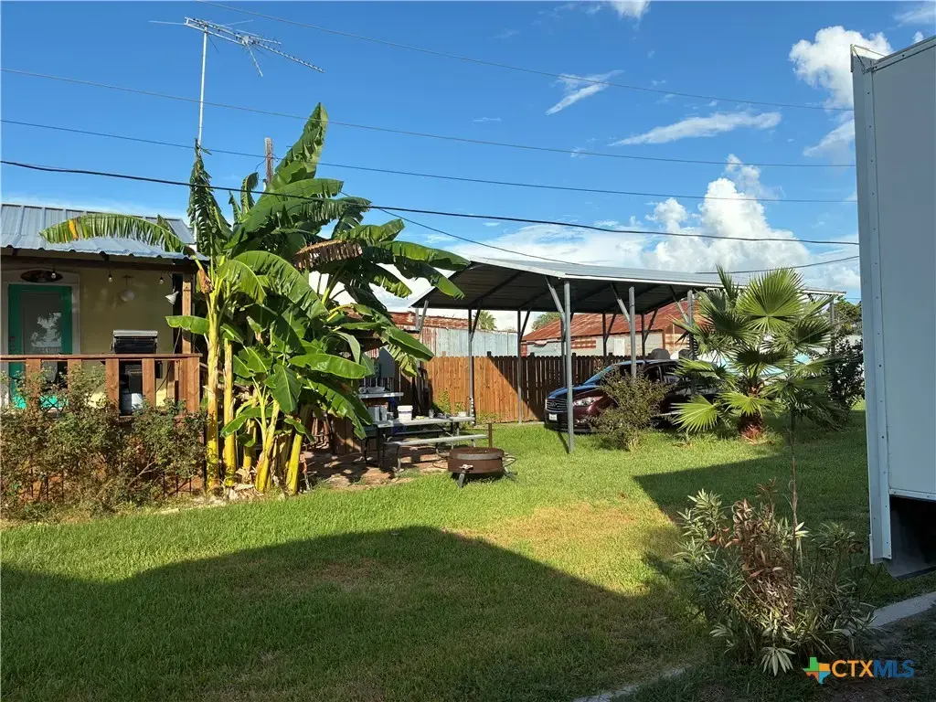 804 W Madison Avenue, Port O'Connor